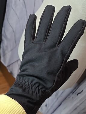 Isotoner smartDRI Men's Or Women's Black Gloves